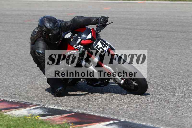 /44 09.08.2025 Plüss Moto Sport ADR/Einsteiger/54